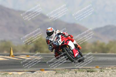 media/Oct-26-2025-Race Pace (Sun) [[c1447ca738]]/Verified/4-Turn 14 (1040am)/